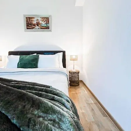 Excel - Dealul Morii شقة